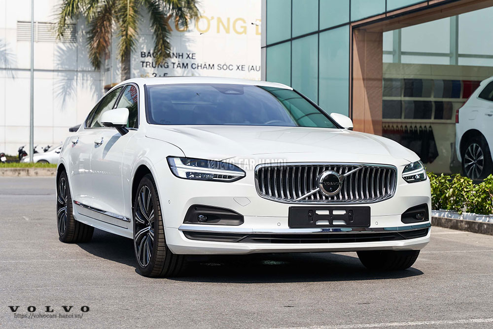 Volvo S90